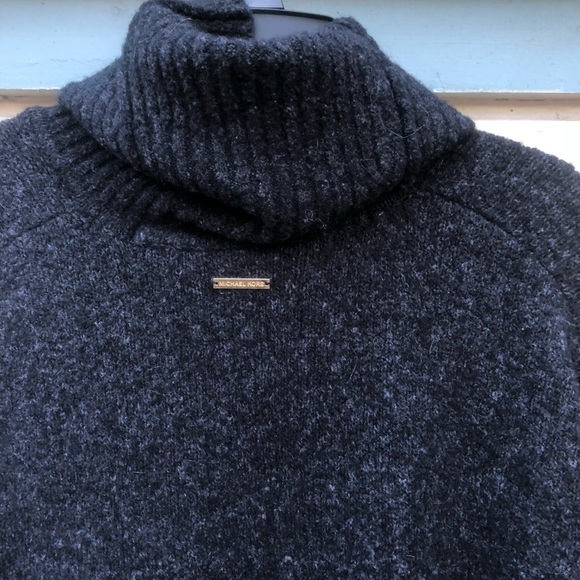 Michael Kors Gray Sweater. - Picture 5 of 8
